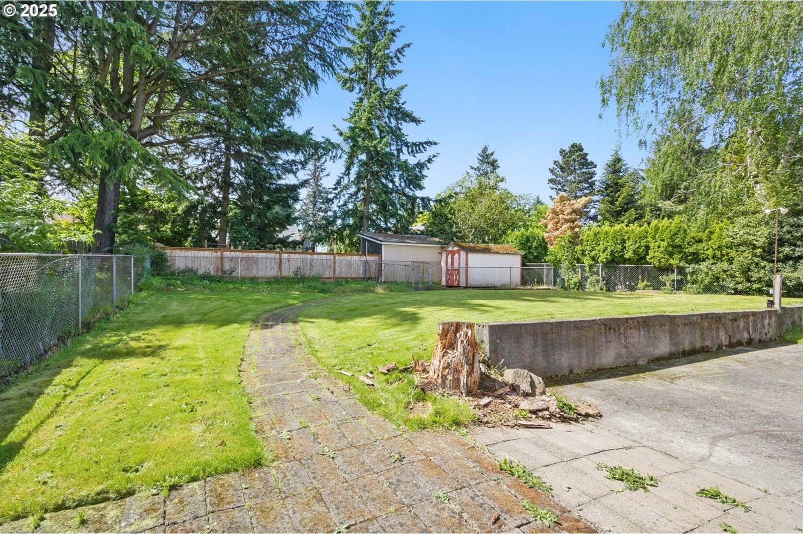 4514 NE Campaign St, Portland, OR 97218