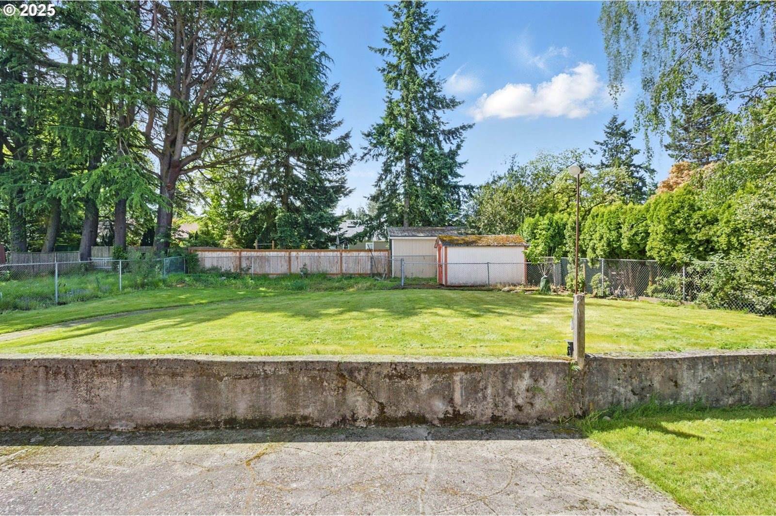 4514 NE Campaign St, Portland, OR 97218