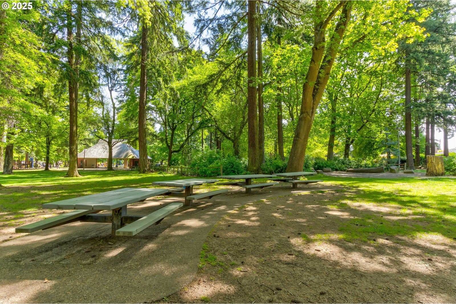 4514 NE Campaign St, Portland, OR 97218