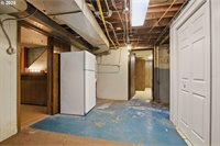 4514 NE Campaign St, Portland, OR 97218