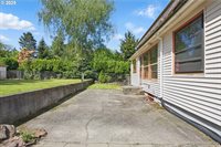 4514 NE Campaign St, Portland, OR 97218