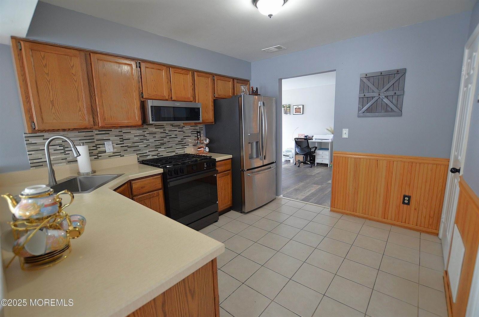 10 Cripple Creek Road, Howell, NJ 07731