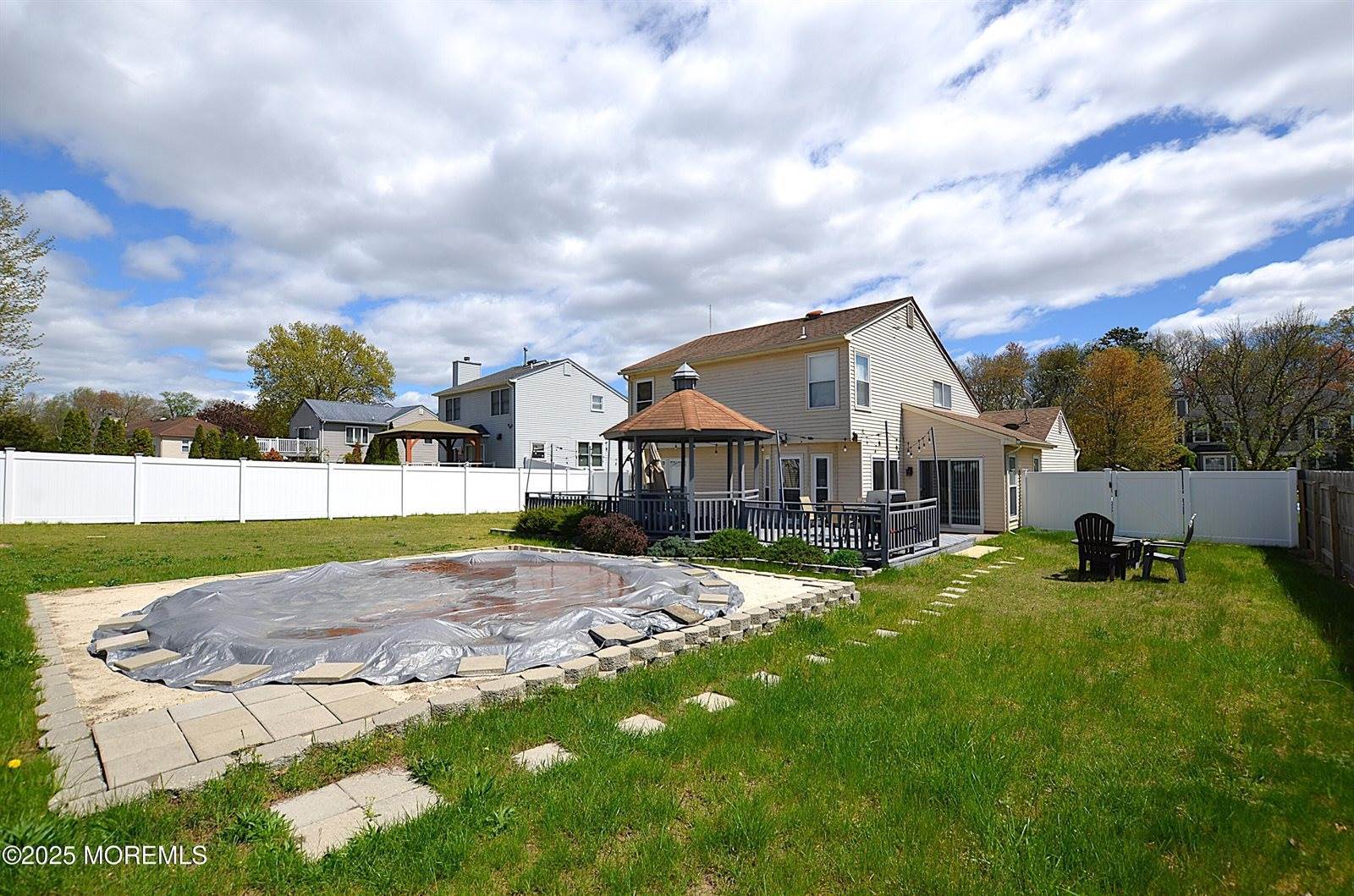 10 Cripple Creek Road, Howell, NJ 07731