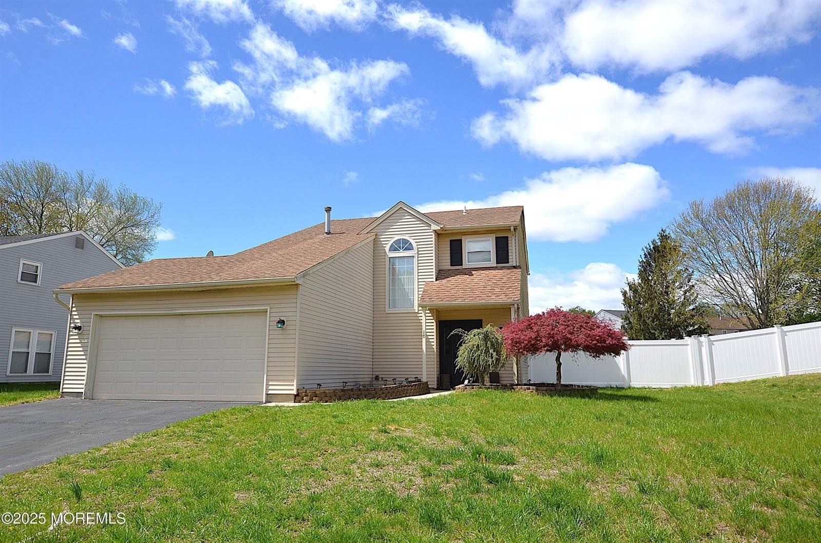 10 Cripple Creek Road, Howell, NJ 07731