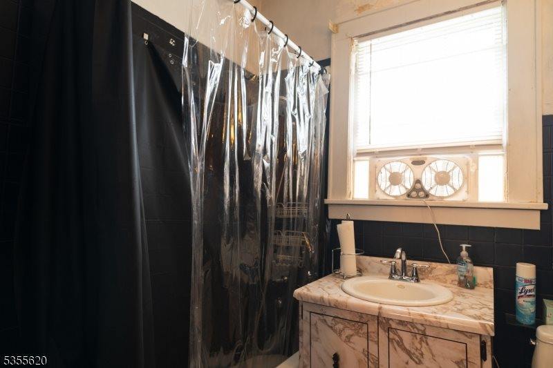 358 Marion St, Union Township, NJ 07083