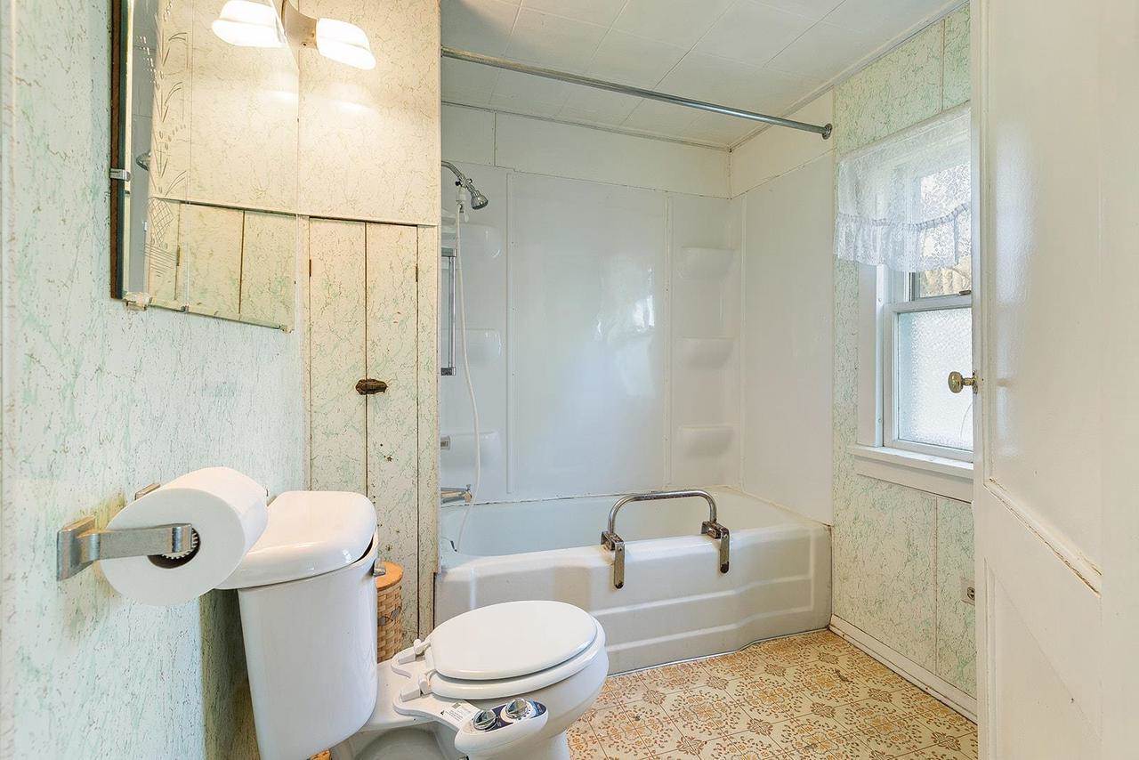 1108 Hawthorne Street, Two Rivers, WI 54241