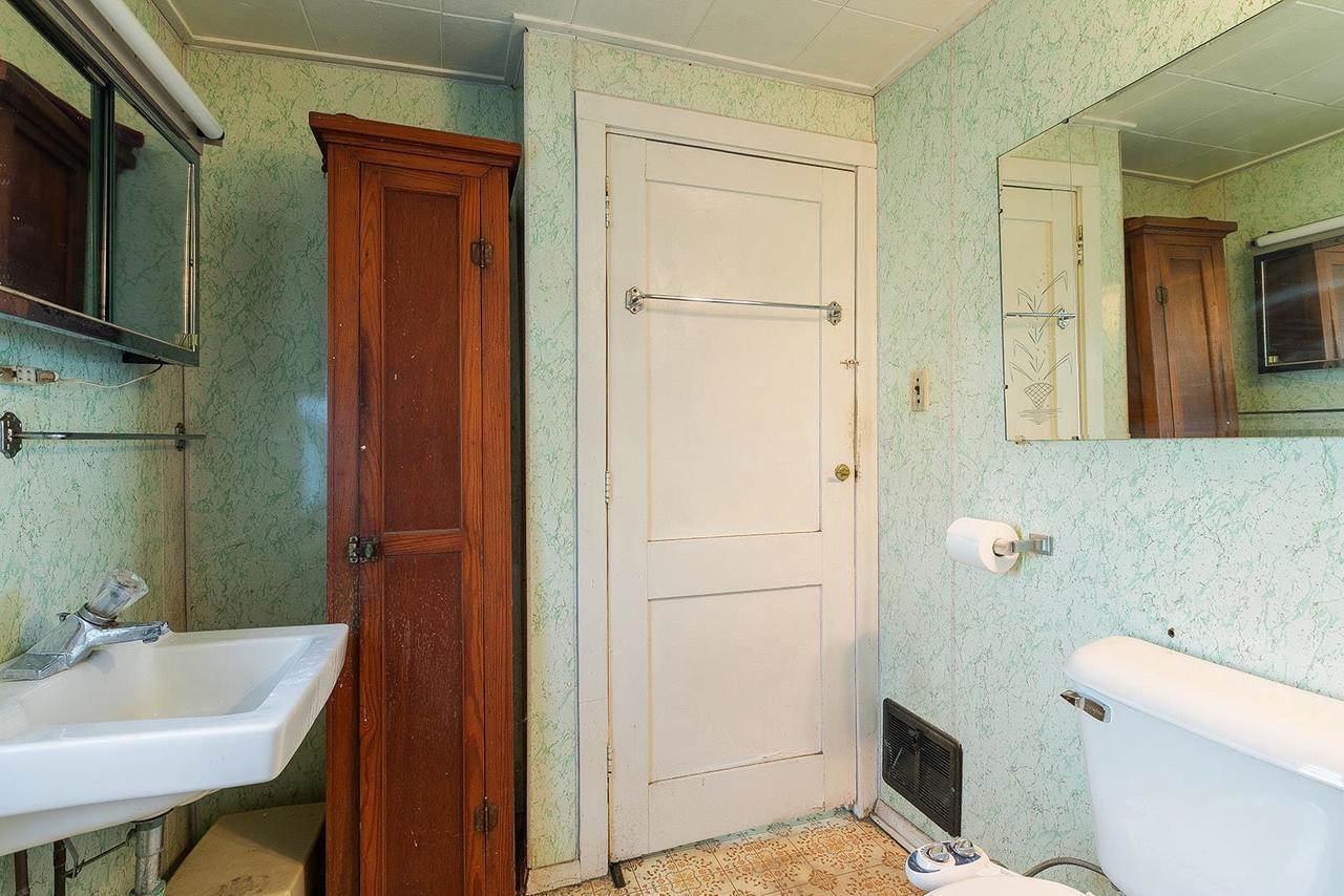 1108 Hawthorne Street, Two Rivers, WI 54241