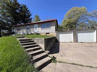 120 East Street, Potosi, WI 53820