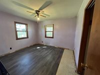 120 East Street, Potosi, WI 53820