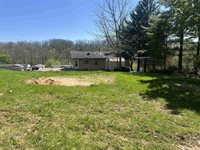 120 East Street, Potosi, WI 53820