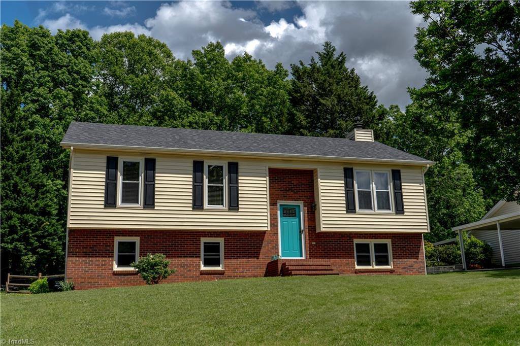 1573 Twin Oaks Drive, King, NC 27021