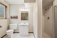 6490 Chessington Ln, Gladstone, OR 97027