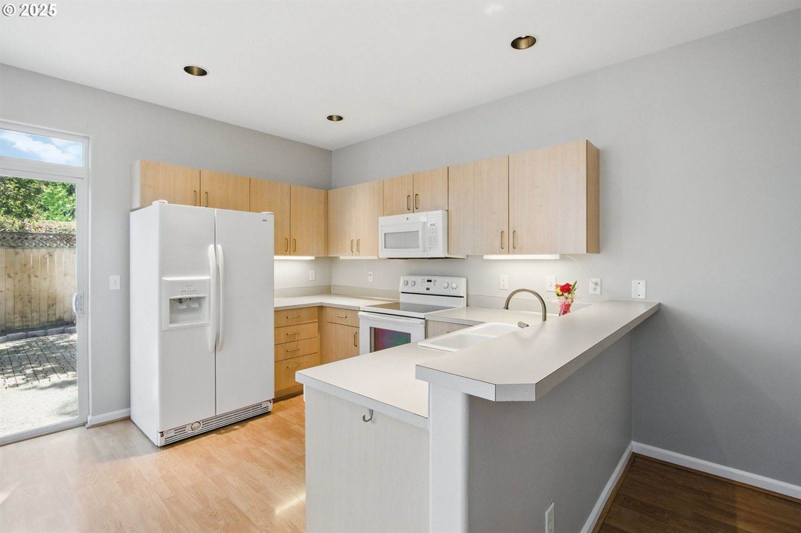 8564 North Mohawk Ave, Portland, OR 97203