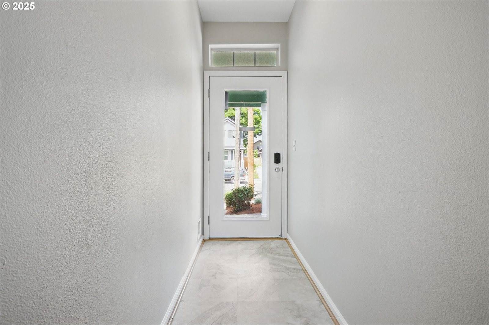 8564 North Mohawk Ave, Portland, OR 97203