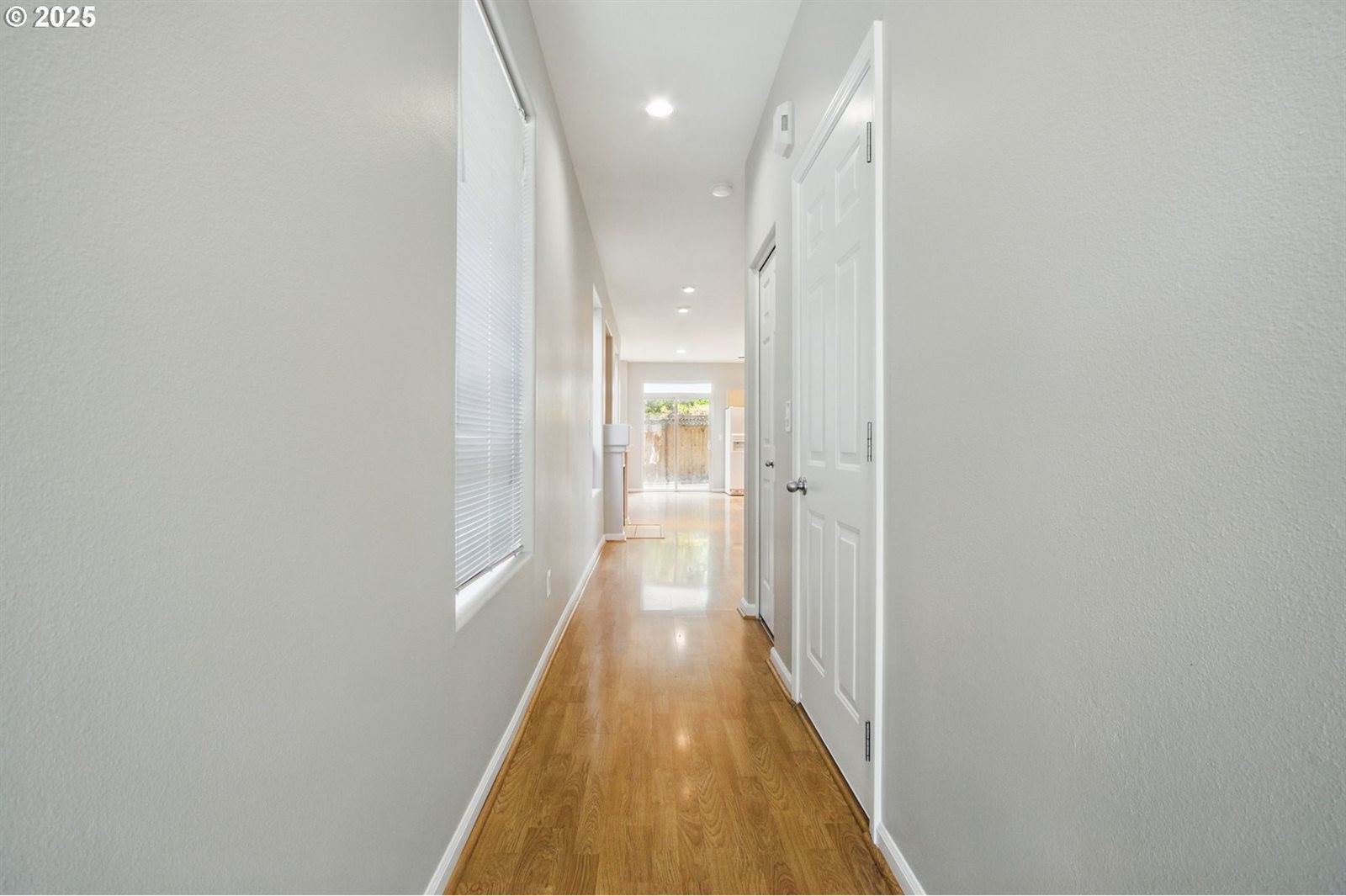 8564 North Mohawk Ave, Portland, OR 97203