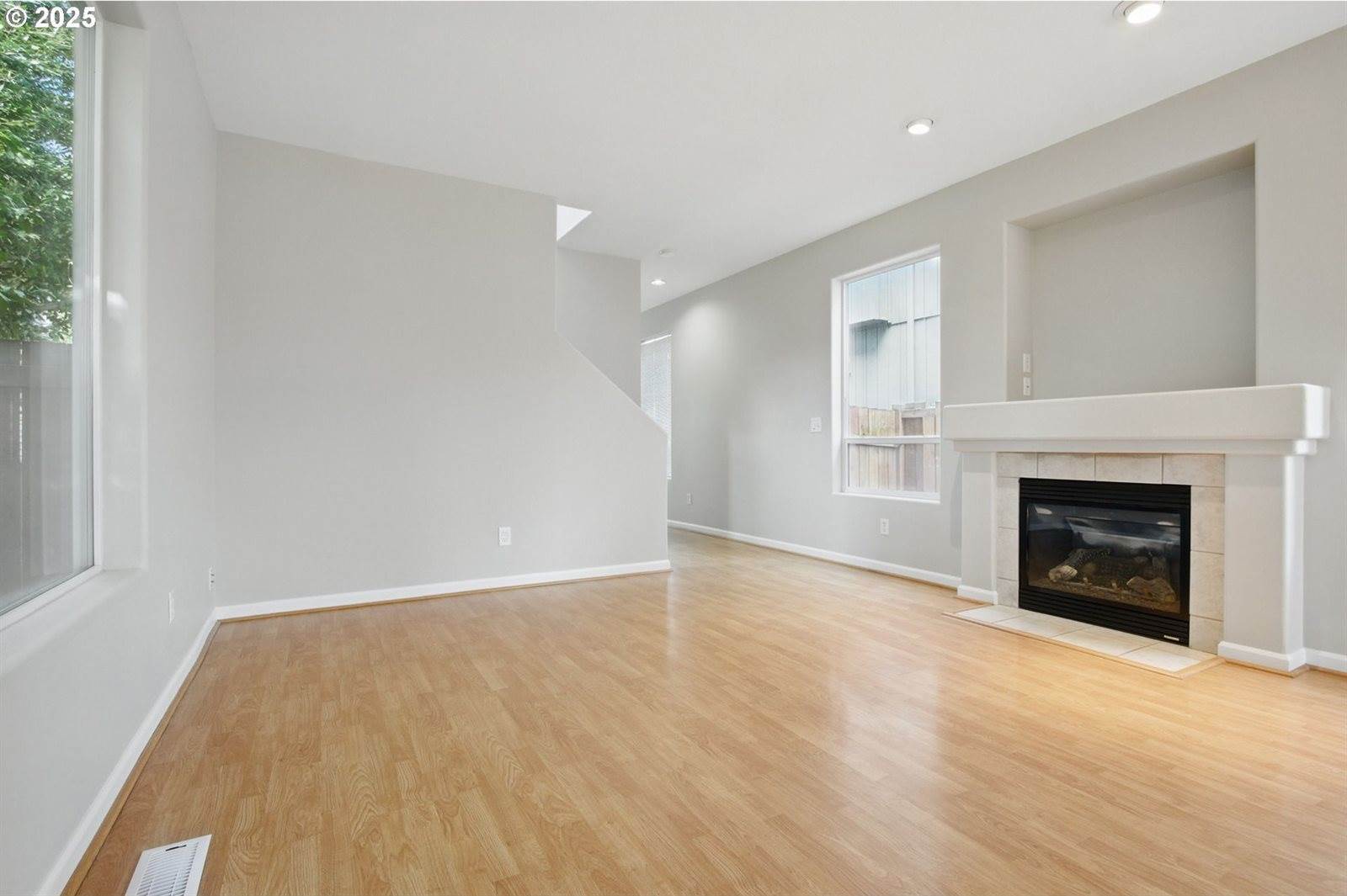 8564 North Mohawk Ave, Portland, OR 97203