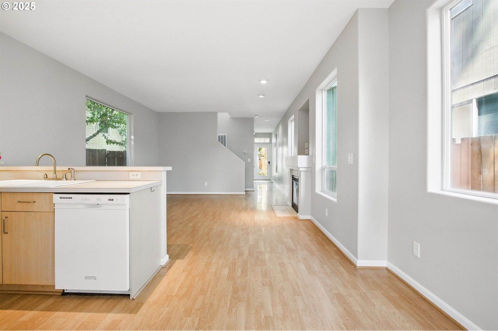 8564 North Mohawk Ave, Portland, OR 97203