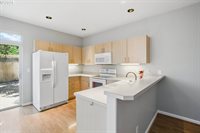 8564 North Mohawk Ave, Portland, OR 97203