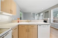 8564 North Mohawk Ave, Portland, OR 97203