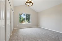 8564 North Mohawk Ave, Portland, OR 97203