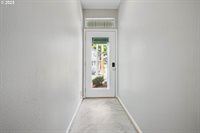 8564 North Mohawk Ave, Portland, OR 97203