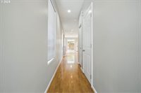 8564 North Mohawk Ave, Portland, OR 97203