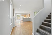 8564 North Mohawk Ave, Portland, OR 97203