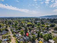 8564 North Mohawk Ave, Portland, OR 97203