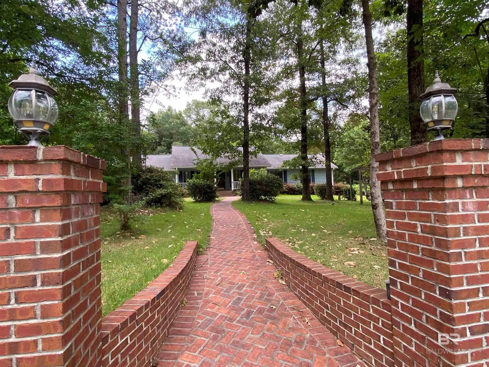 160 Mockingbird Lane, Monroeville, AL 36460