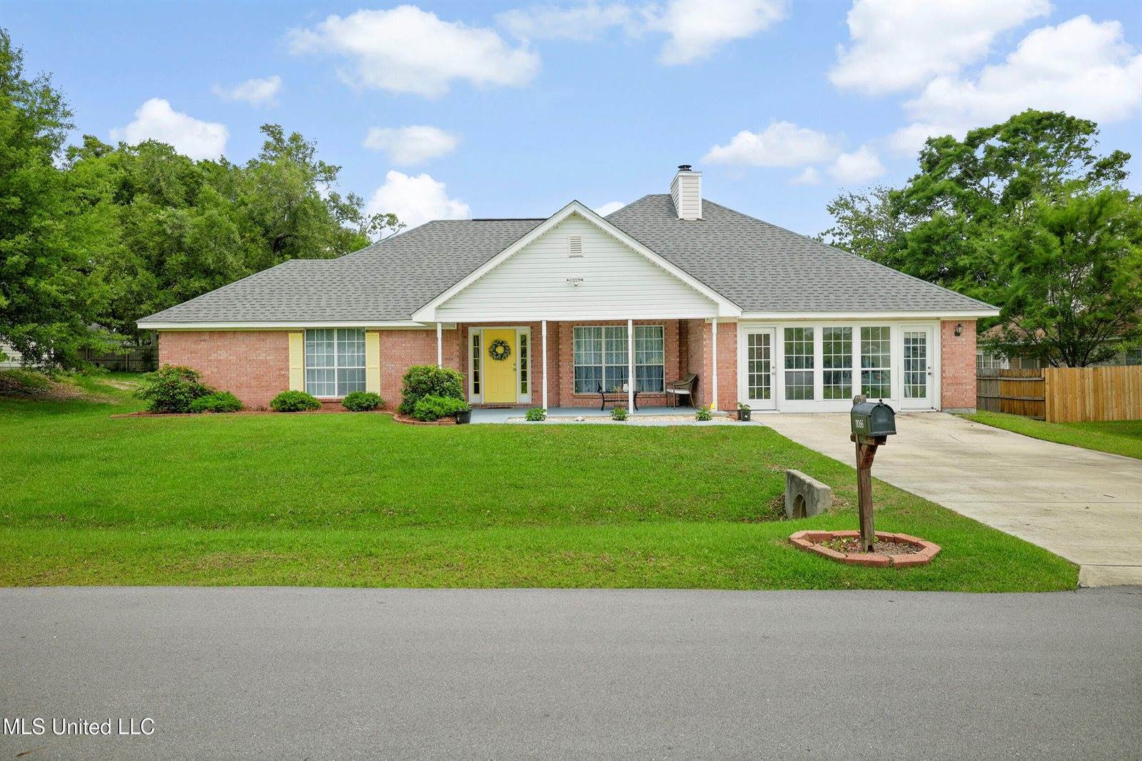 11066 Bayview Lane, Biloxi, MS 39532