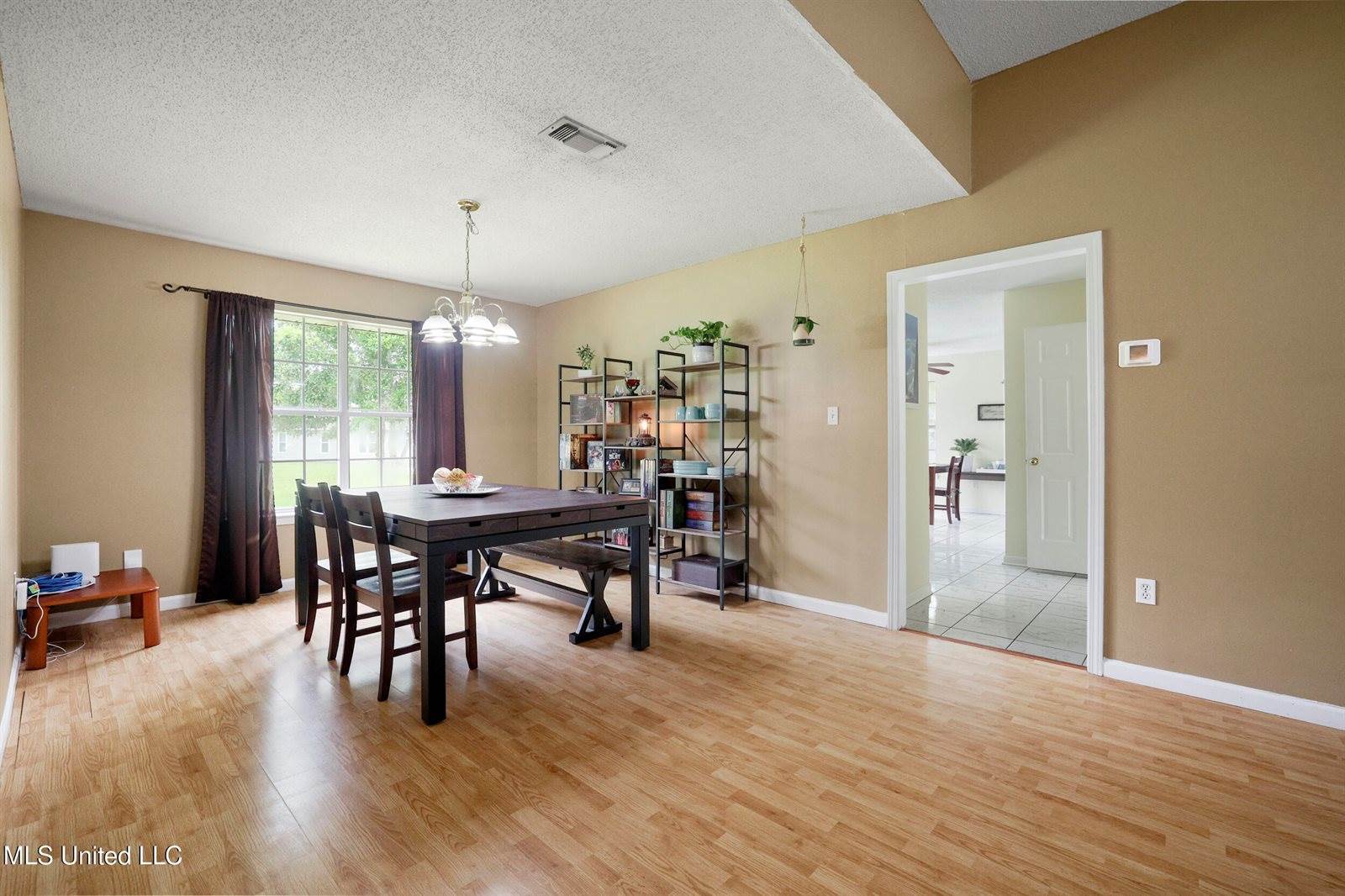 11066 Bayview Lane, Biloxi, MS 39532