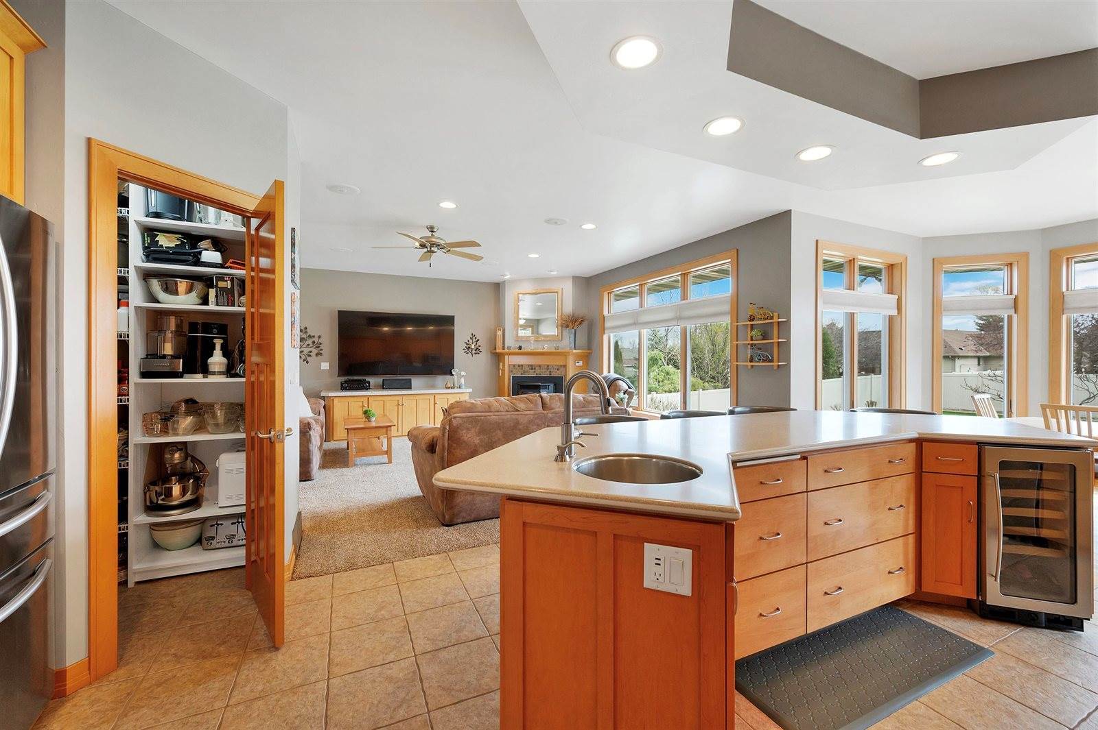 1520 Belle Plane Circle, Howard, WI 54313