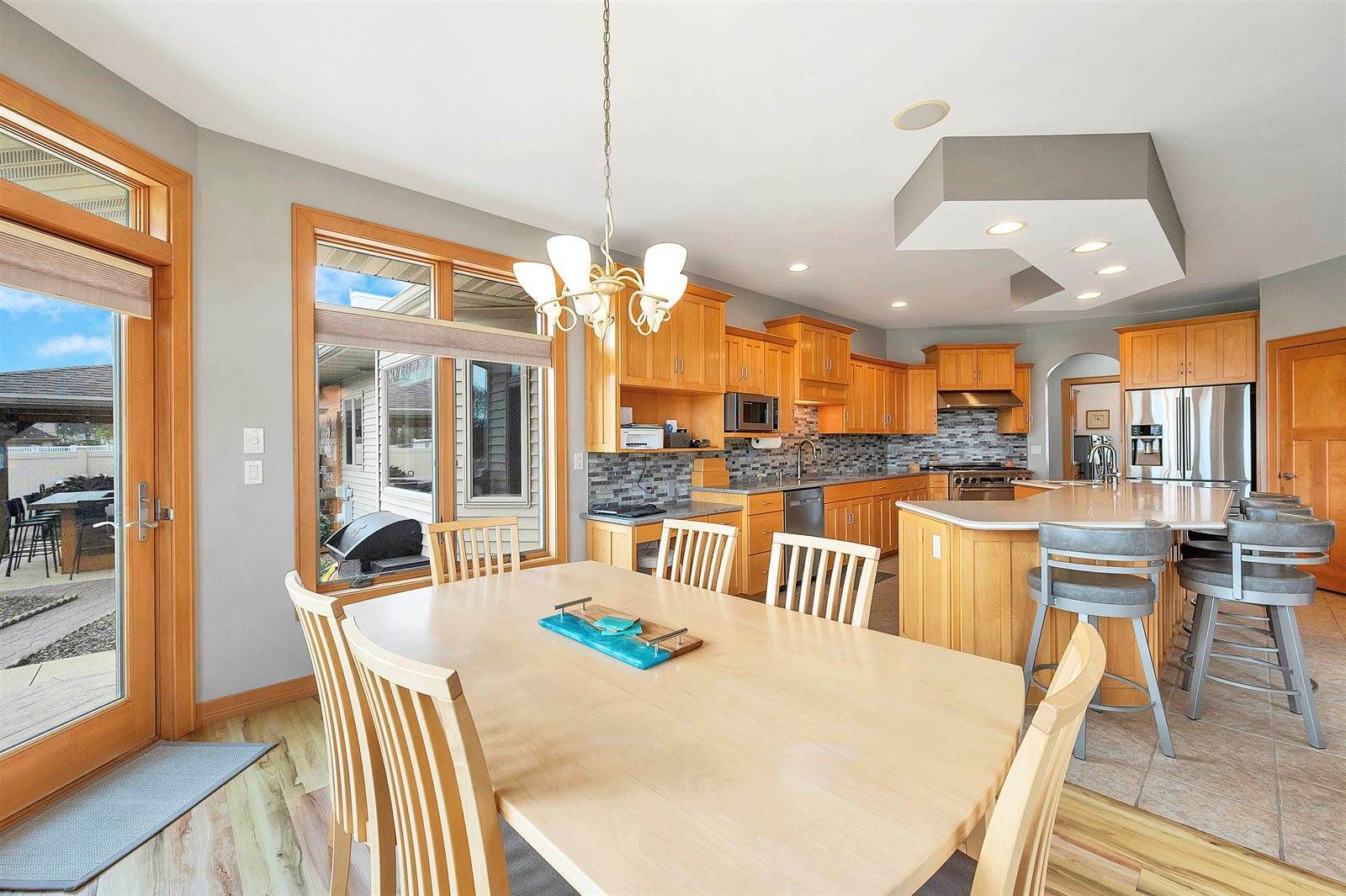 1520 Belle Plane Circle, Howard, WI 54313