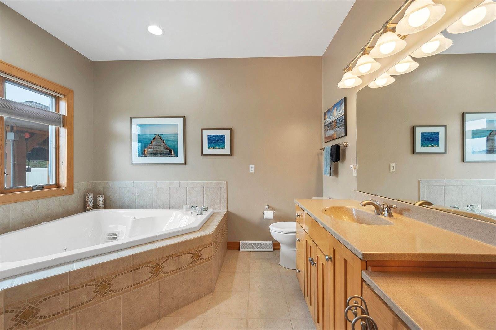 1520 Belle Plane Circle, Howard, WI 54313