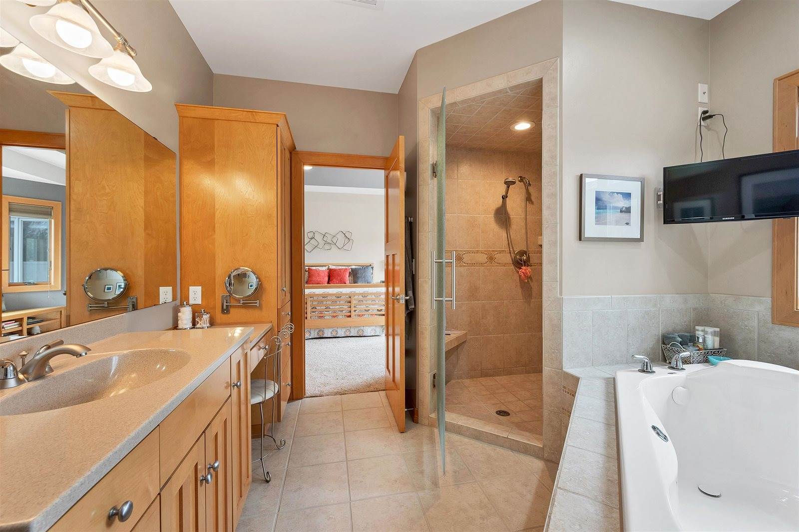 1520 Belle Plane Circle, Howard, WI 54313