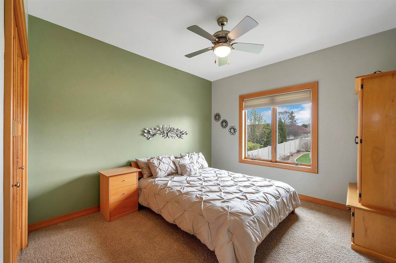 1520 Belle Plane Circle, Howard, WI 54313