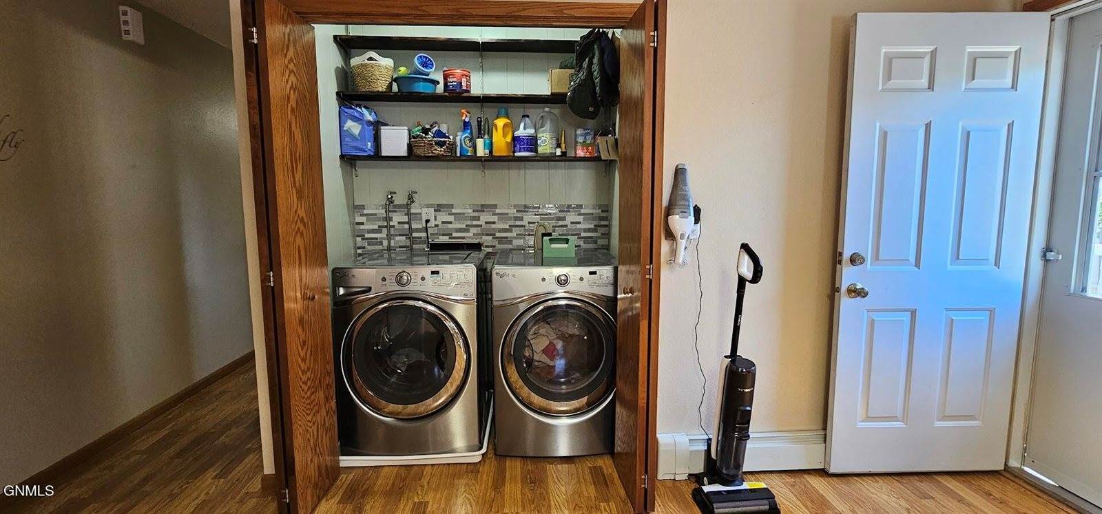 1013 5th Avenue NW, Mandan, ND 58554