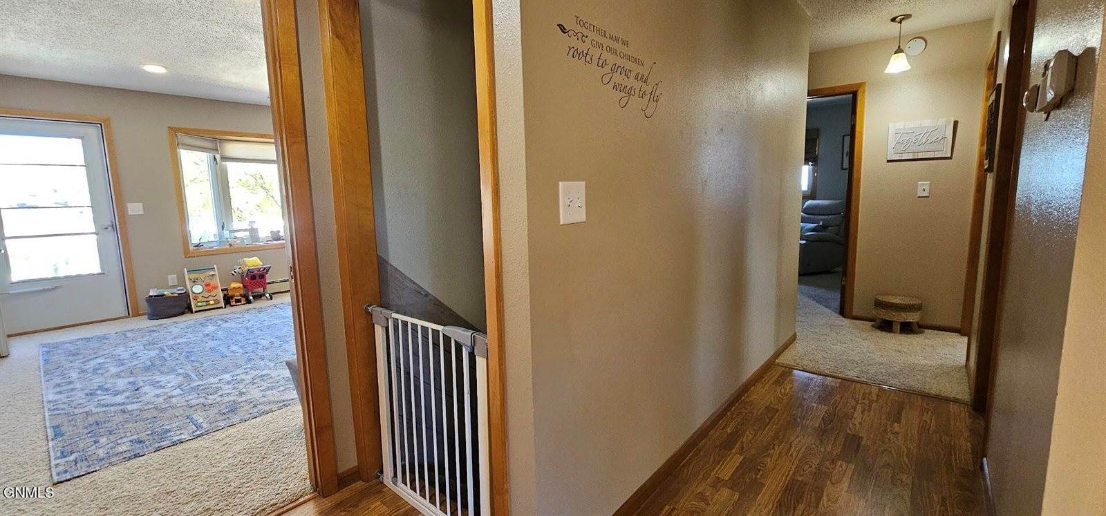 1013 5th Avenue NW, Mandan, ND 58554