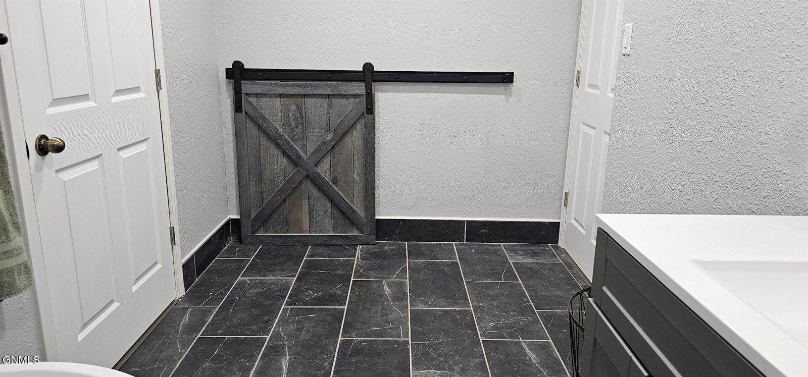 1013 5th Avenue NW, Mandan, ND 58554