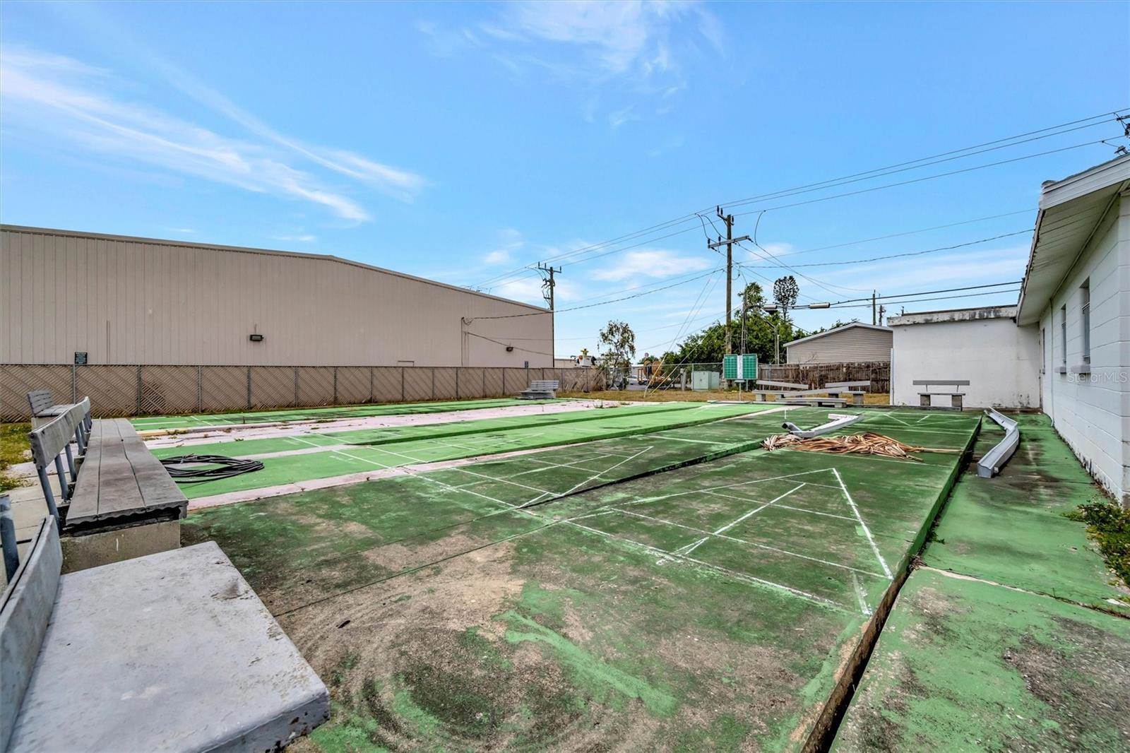 1201 50th Avenue Plaza West, Bradenton, FL 34207