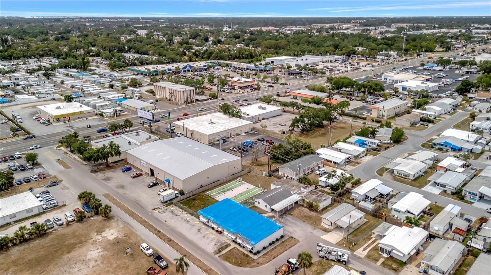 1201 50th Avenue Plaza West, Bradenton, FL 34207