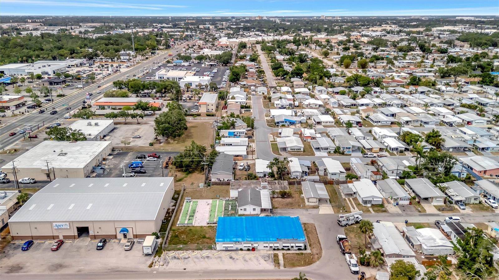 1201 50th Avenue Plaza West, Bradenton, FL 34207