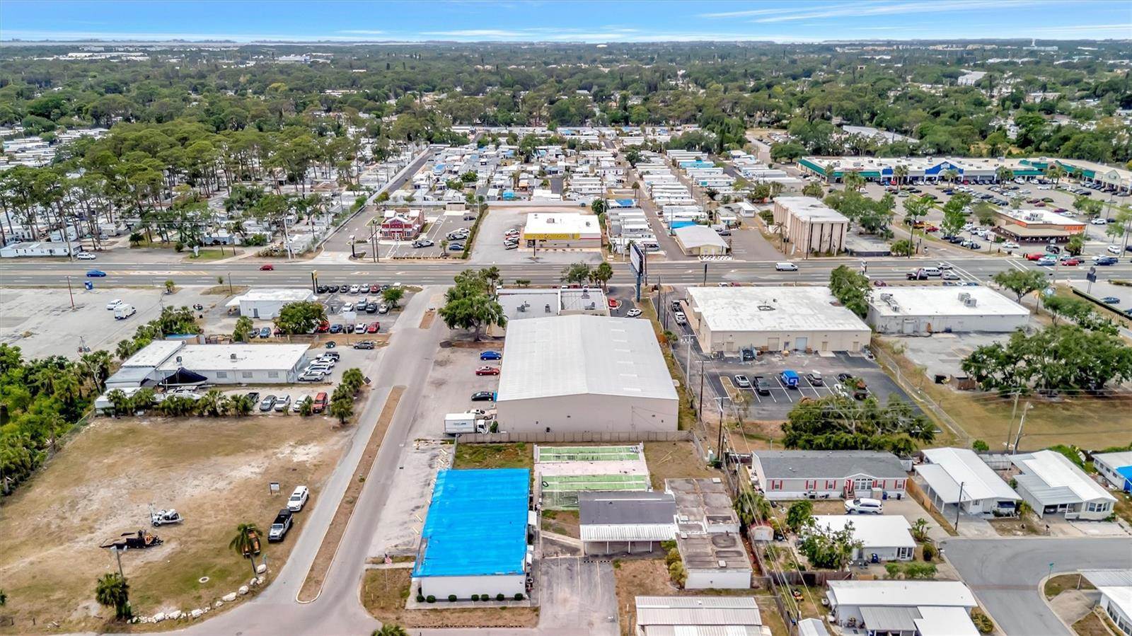 1201 50th Avenue Plaza West, Bradenton, FL 34207