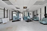 1201 50th Avenue Plaza West, Bradenton, FL 34207