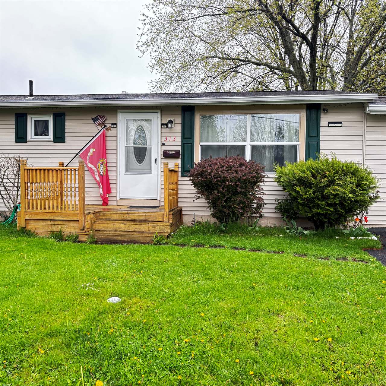 313 Midwood Dr, Liverpool, NY 13088