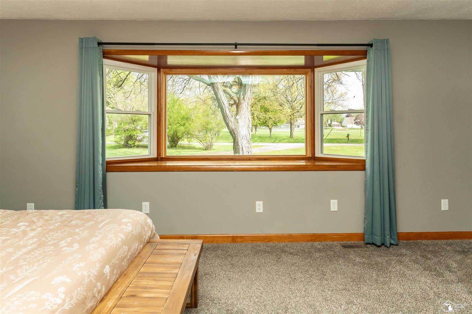 13802 Biscayne Avenue, Monroe, MI 48161