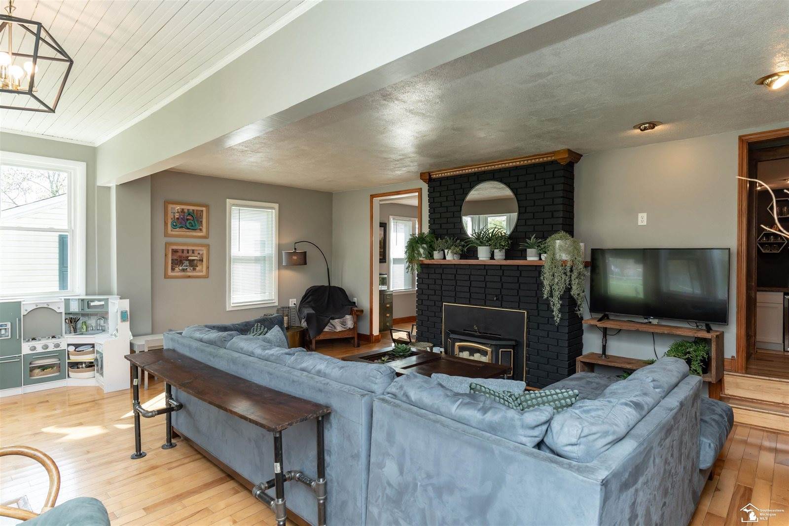 13802 Biscayne Avenue, Monroe, MI 48161