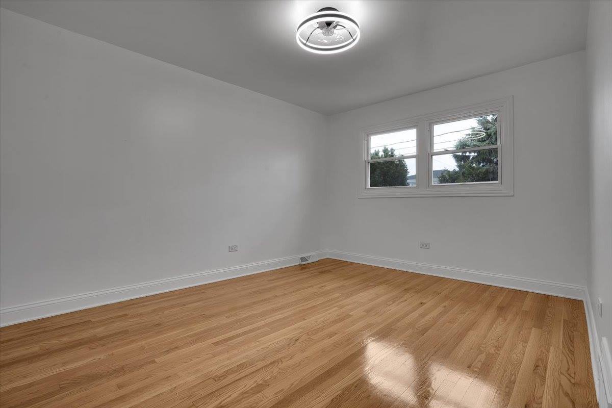2720 West Seipp Street, Chicago, IL 60652