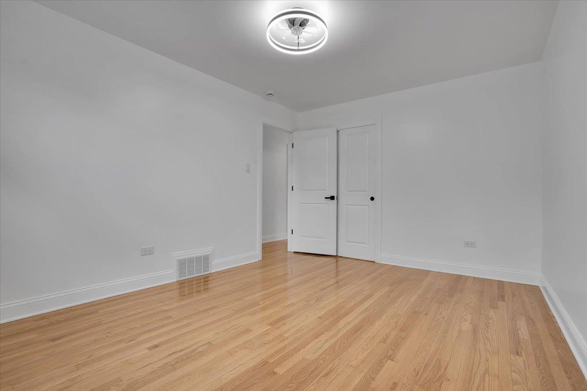 2720 West Seipp Street, Chicago, IL 60652