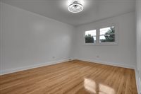 2720 West Seipp Street, Chicago, IL 60652